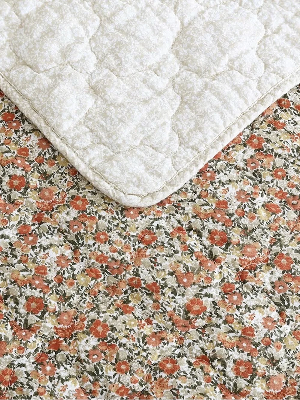 Laura Ashley - King Quilt Set, Lightweight Cotton Loveston Burnt Orange, King)